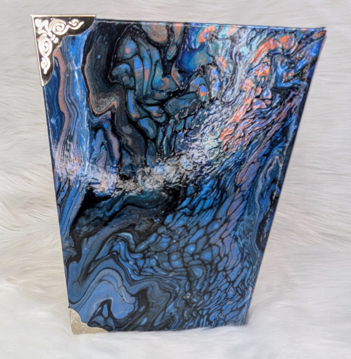 Vivid Pours - Your story, uniquely covered